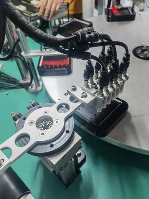 Düz tablolar ve kapaklar için otomatik UV ekran baskı makinesi